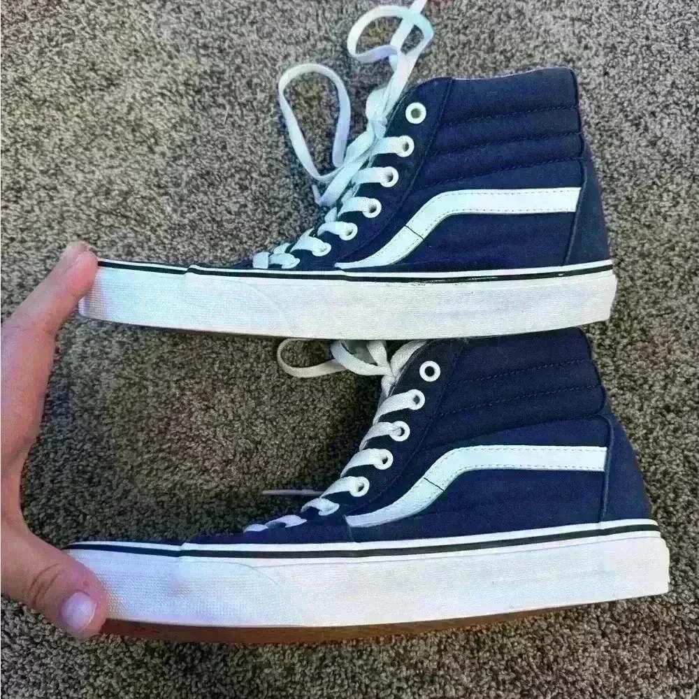 VANS, women’s size 9, men’s 7.5, unisex, Sk8-hi, good used condition, navy blue